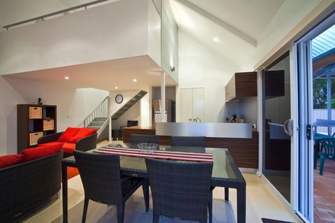 Osprey Holiday Village Unit 103 2 Bedroom - Sydneys Hotel 0