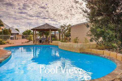 Osprey Holiday Village Unit 103 2 Bedroom - Sydneys Hotel 14