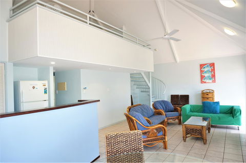 Osprey Holiday Village Unit 120 - Plenty Of Room For A Large Family - Sydneys Hotel 0