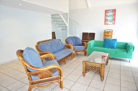 Osprey Holiday Village Unit 120 - Plenty Of Room For A Large Family - Sydneys Hotel 4