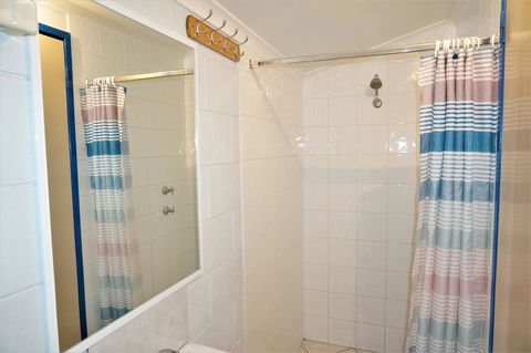 Osprey Holiday Village Unit 120 - Plenty Of Room For A Large Family - Sydneys Hotel 14