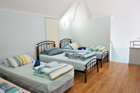 Osprey Holiday Village Unit 120 - Plenty Of Room For A Large Family - Sydneys Hotel 10
