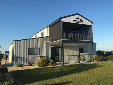 Barnville@Bremer - Sydneys Hotel 1