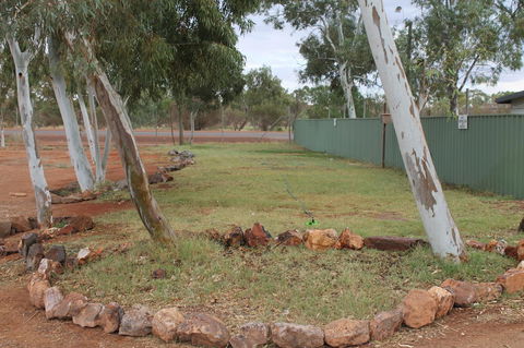 Meekatharra Accommodation Centre - Sydneys Hotel 12
