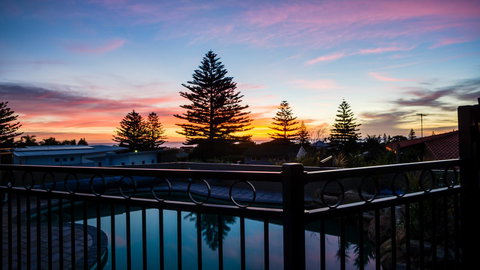 Mullaloo B & B - Sydneys Hotel 8