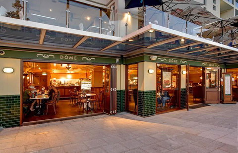 Mullaloo B & B - Sydneys Hotel 2