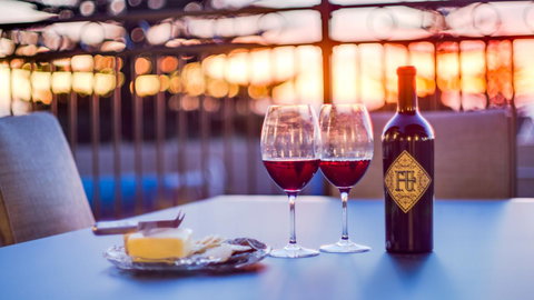 Mullaloo B & B - Sydneys Hotel 16