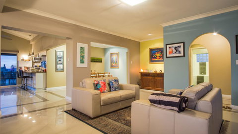 Mullaloo B & B - Sydneys Hotel 18