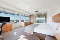 Book Devonport Accommodation Vacations Sydneys Hotel Sydneys Hotel