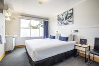 Book Derwent Park Accommodation Vacations Sydneys Hotel Sydneys Hotel