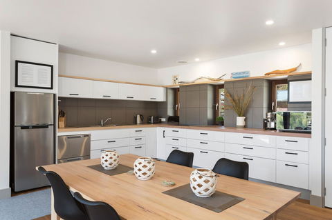 Tamar Solar Home - Sydneys Hotel 21