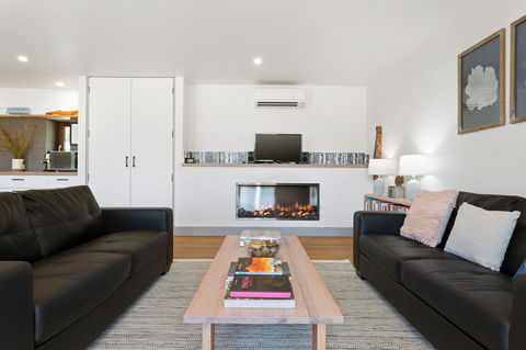 Tamar Solar Home - Sydneys Hotel 8