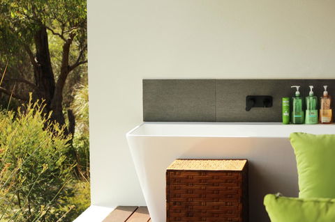 Tamar Solar Home - Sydneys Hotel 9