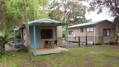 Strahan Retreat Holiday Park - Sydneys Hotel 10
