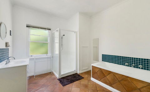 Giants Table And Cottages - Sydneys Hotel 4