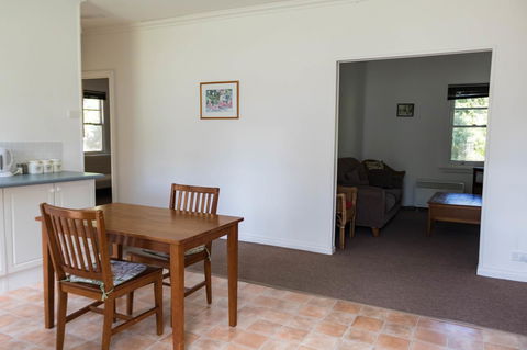 Giants Table And Cottages - Sydneys Hotel 20