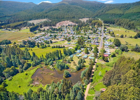 Giants Table And Cottages - Sydneys Hotel 1