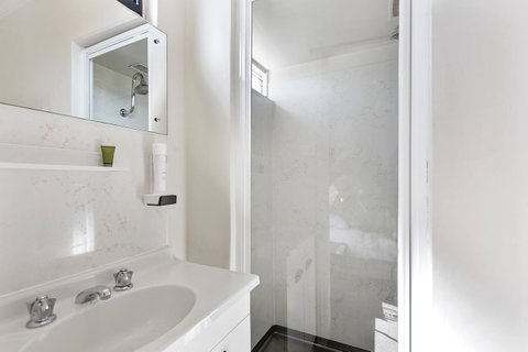 The Cornwall Boutique Hotel - Sydneys Hotel 7