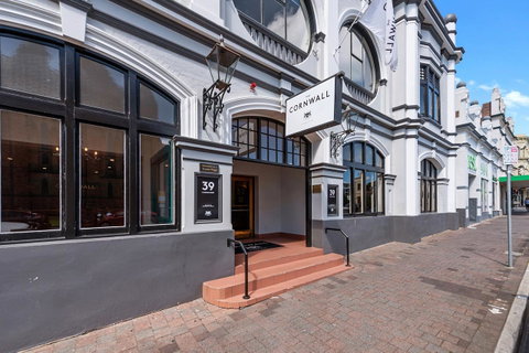 The Cornwall Boutique Hotel - Sydneys Hotel 11