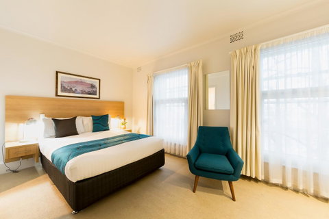 Customs House Hotel - Sydneys Hotel 11