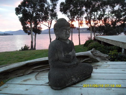 Anchorage Waterfront Retreat - Sydneys Hotel 0