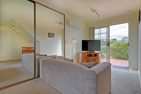 Aloft Boutique Accommodation - Sydneys Hotel 10