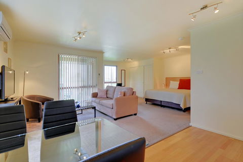 Aloft Boutique Accommodation - Sydneys Hotel 1