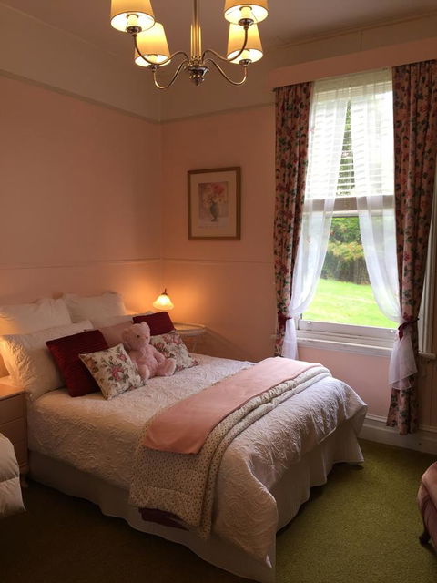 Wandering Geese Boutique Bed And Breakfast - Sydneys Hotel 1