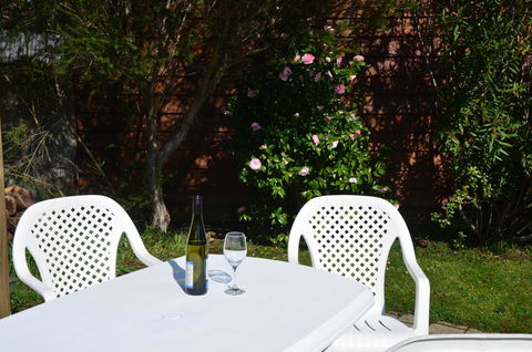 Castaway Holiday Apartments - Sydneys Hotel 19