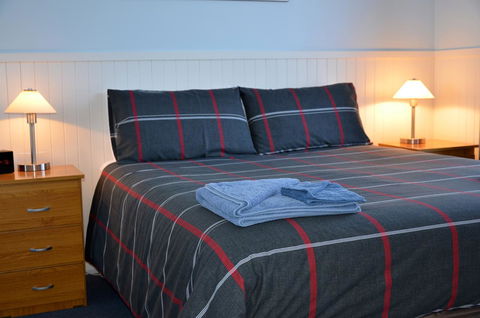 Castaway Holiday Apartments - Sydneys Hotel 26