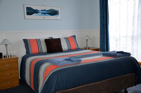 Castaway Holiday Apartments - Sydneys Hotel 15