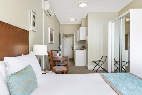 Launceston Central Apartment Hotel Official - Sydneys Hotel 2