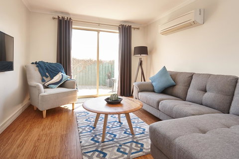 Elphin Serviced Apartments - Sydneys Hotel 13