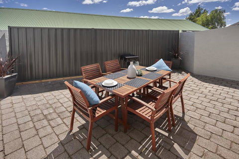 Elphin Serviced Apartments - Sydneys Hotel 21