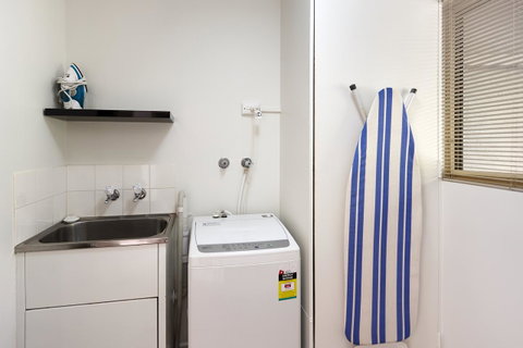 Elphin Serviced Apartments - Sydneys Hotel 28