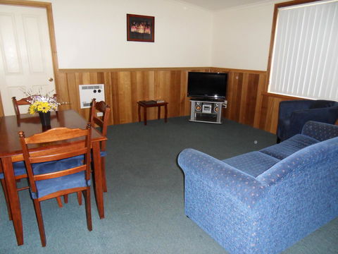 Driftwood Strahan Villas - Sydneys Hotel 16