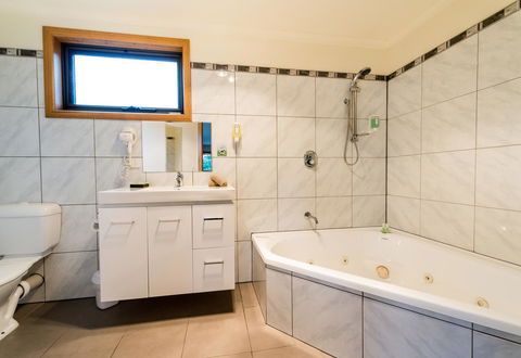 Driftwood Strahan Villas - Sydneys Hotel 0