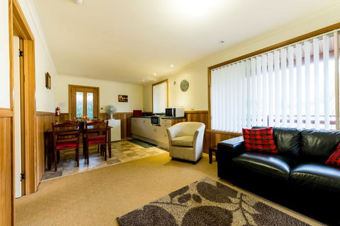 Driftwood Strahan Villas - Sydneys Hotel 7