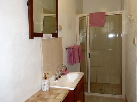 Platypus Park Country Retreat - Sydneys Hotel 7