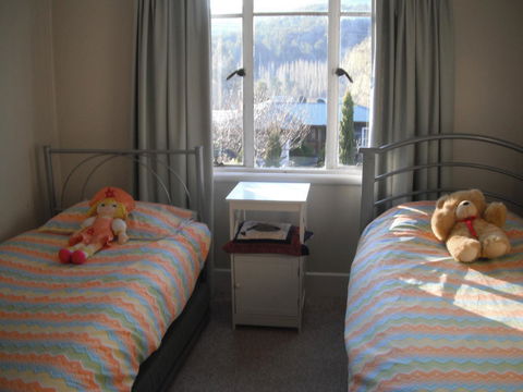 Maydena Chalet - Sydneys Hotel 13