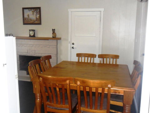 Maydena Chalet - Sydneys Hotel 15