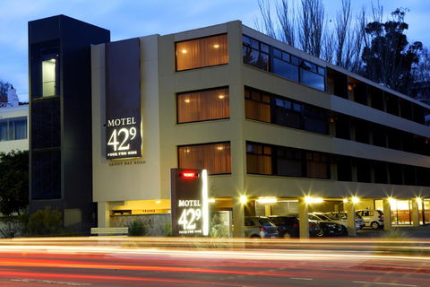 Motel 429 - Sydneys Hotel 0