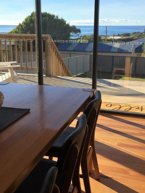 Beach House XIV - Sydneys Hotel 2