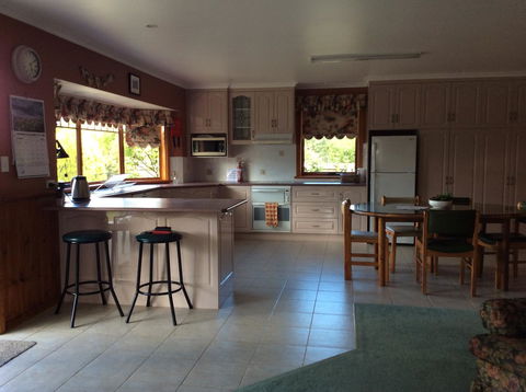 Our Cottage - Sydneys Hotel 8