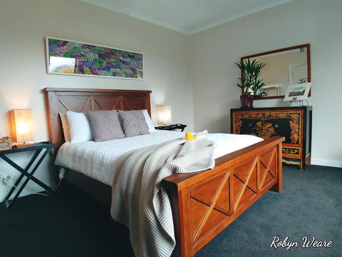 The WeareHouse In Deloraine - Sydneys Hotel 23