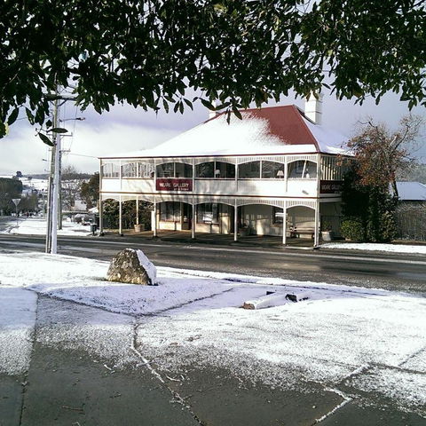 The WeareHouse In Deloraine - Sydneys Hotel 24