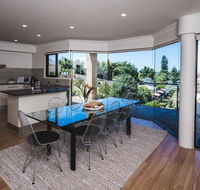 Russell House - Sydneys Hotel