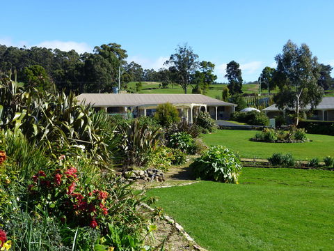 Port Arthur Villas - Sydneys Hotel 3