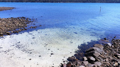 Four Seasons Waterfront Villas - Sydneys Hotel 21