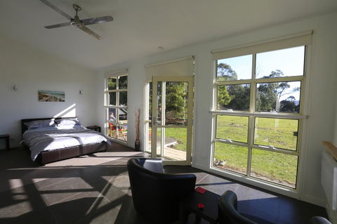 Riverwalk B&B - Sydneys Hotel 17